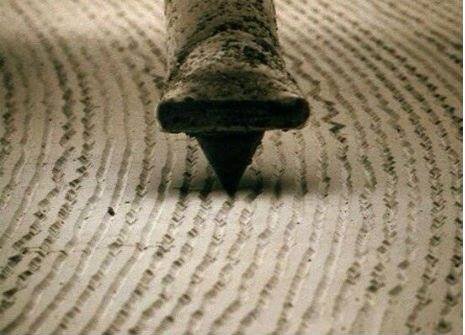 Vinyl 2-Stylus and vinyl record -- 1000 times magnification..jpg
