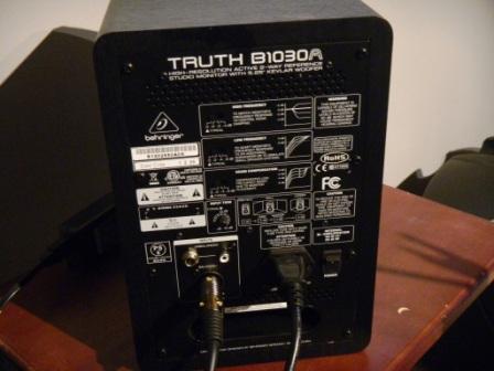 monitorbackside.JPG